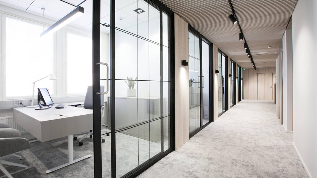 Energy Efficient Aluminum Doors for Your Office 3