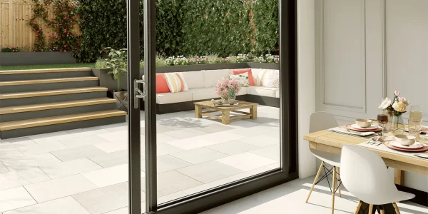 Aluminium sliding doors for commercial applications