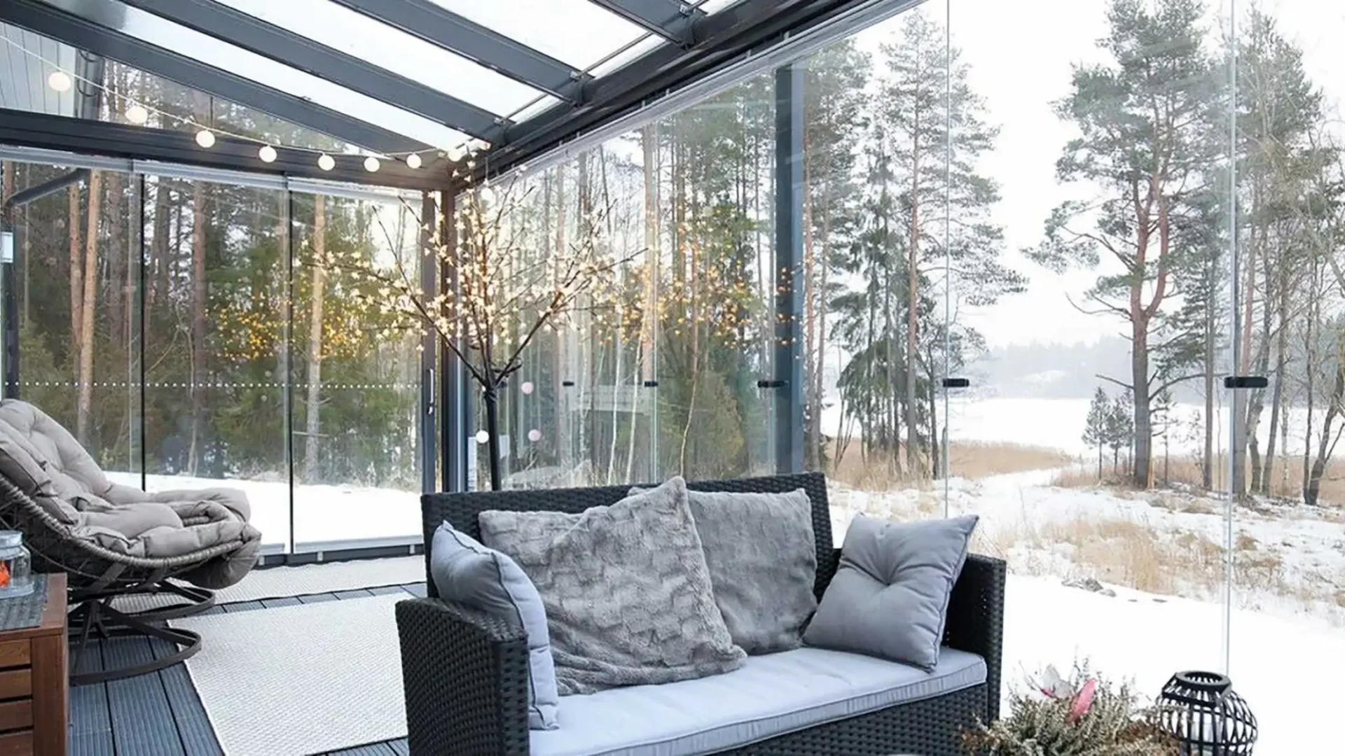 The Advantages of Enclosing a Deck or Patio