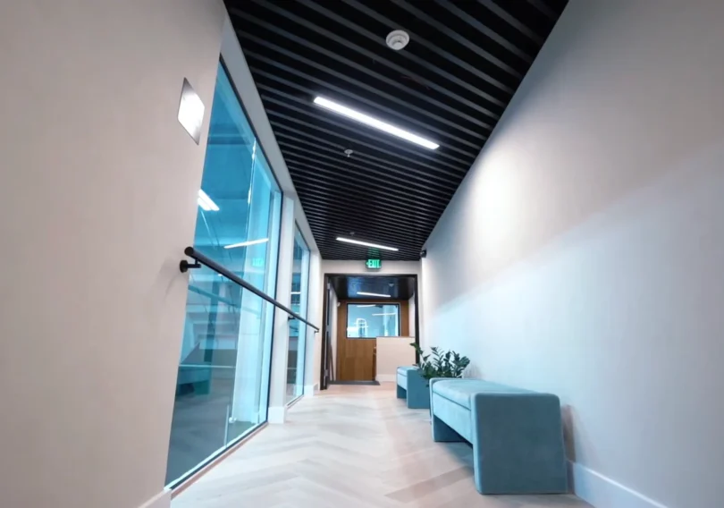 Comparing Aluminum Windows vs Vinyl Windows: Assessing Vision Art Aluminum’s European Quality Materials and Excellent Workmanship