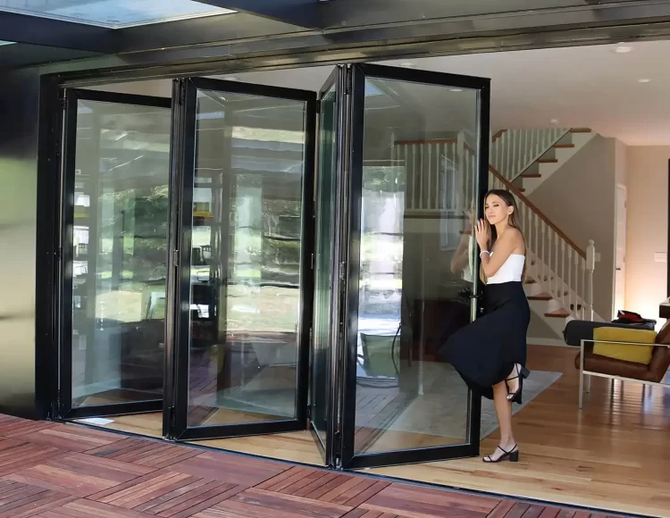 Bi-folding doors wide opening